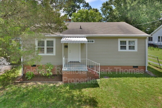 2405 Albany St in Durham, NC - Building Photo - Building Photo