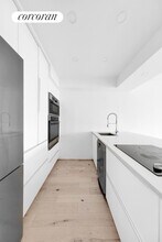 415 E 37th St in New York, NY - Building Photo - Building Photo