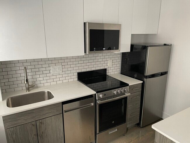 65 Joy St in Boston, MA - Building Photo - Building Photo