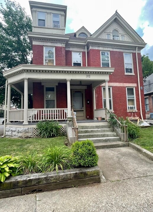 312 S Upper St in Lexington, KY - Building Photo