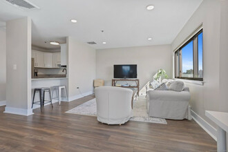 1633 Washington Blvd, Unit 6B in Stamford, CT - Building Photo - Building Photo