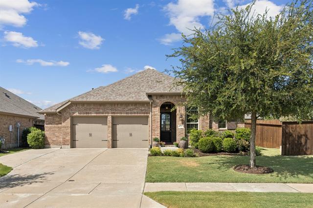 9700 Denali Dr in Oak Point, TX - Foto de edificio