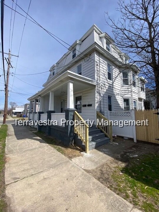 715 Buck St in Millville, NJ - Building Photo