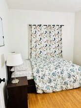 2600 E 20th St, Unit 103 in Signal Hill, CA - Building Photo - Building Photo