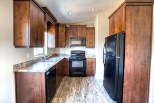5554 White Mountain Ave, Unit White mtn ave in Lakeside, AZ - Building Photo