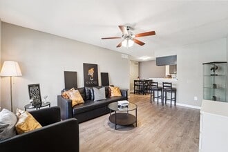 Crosby at Westchase Apartments in Houston, TX - Building Photo - Building Photo