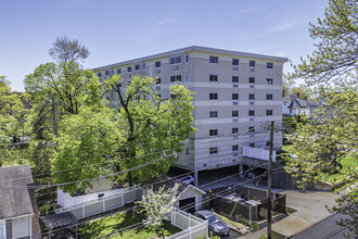 Prospect Ashley Condominium in Hackensack, NJ - Foto de edificio - Building Photo