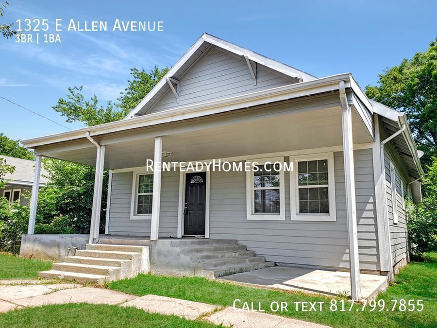 1325 E Allen Ave in Fort Worth, TX - Building Photo