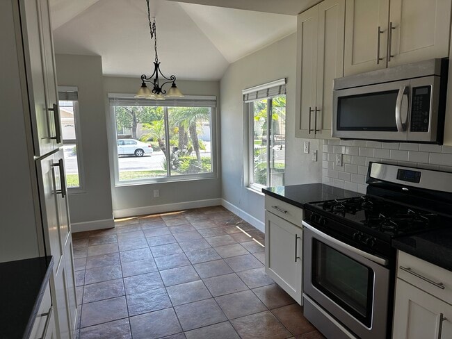 13890 Amber Sky Ln in San Diego, CA - Building Photo - Building Photo