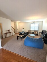 208 Lewis Burwell Pl in Williamsburg, VA - Foto de edificio - Building Photo