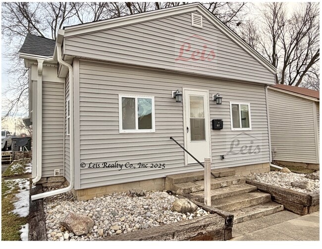 property at 301 E Canal St