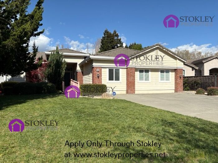 668 Renaissance Ave in Fairfield, CA - Building Photo