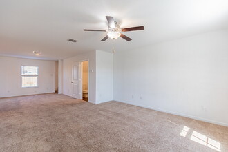 3171 Jackson Smt in Converse, TX - Building Photo - Building Photo