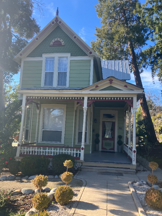 172 Orange St in Auburn, CA - Building Photo