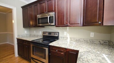 685 Penn Ave NE in Atlanta, GA - Building Photo - Building Photo