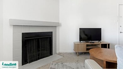 1071 Clayton Ln, Unit M0509 in Austin, TX - Building Photo - Building Photo