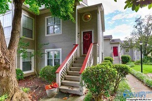 1085 Stones Throw Dr NW in Huntsville, AL - Building Photo