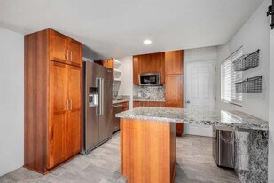 4169 Diamond Cir in Oceanside, CA - Building Photo