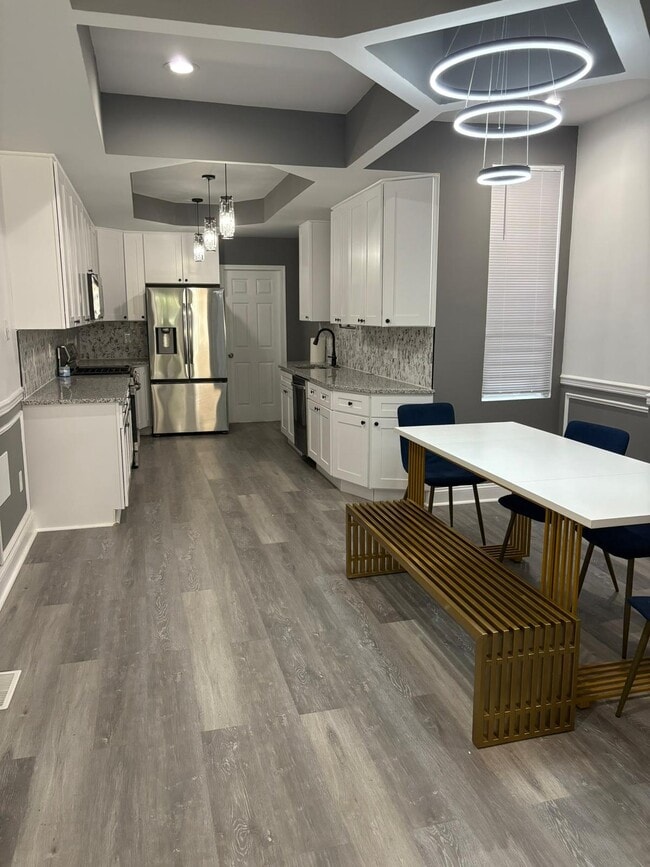property at 1729 N Caroline St