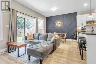 360 Quarter Town Line in Tillsonburg, ON - Building Photo - Building Photo
