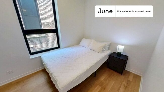 property at 2122 S Hoyne Ave