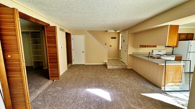 2485 S Xanadu Way in Aurora, CO - Building Photo - Building Photo