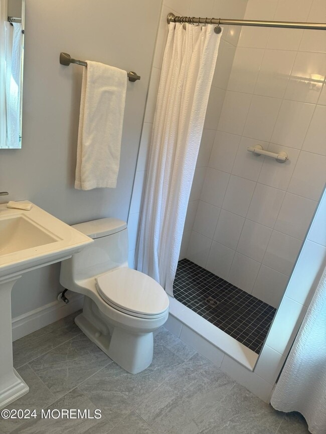 712 Radnor Ave in Pine Beach, NJ - Building Photo - Building Photo