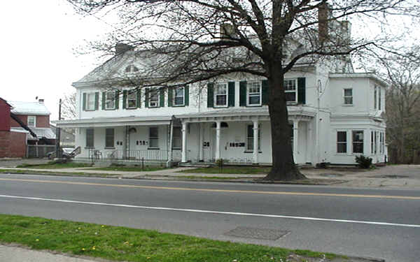 73 Mill St in Mount Holly, NJ - Building Photo