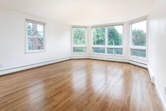 58 Irving St, Unit 1 in Brookline, MA - Building Photo - Building Photo