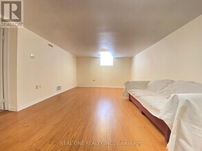 22 Princeway Dr in Toronto, ON - Building Photo - Building Photo