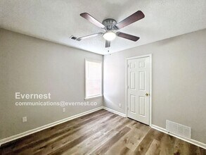 5807 Garden Walk W in Southaven, MS - Building Photo - Building Photo