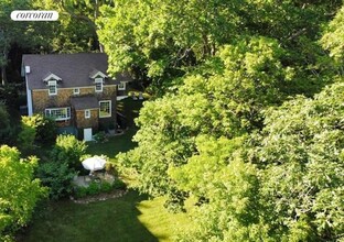 6 South St in Shelter Island Heights, NY - Building Photo - Building Photo