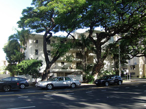 1425 Punahou St in Honolulu, HI - Building Photo - Building Photo