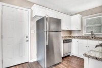 3152 Robin Rd photo'