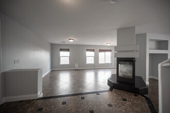 5822 Tarpon Glade Ct in Las Vegas, NV - Building Photo - Building Photo