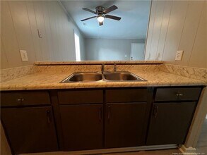 5841 Century Oaks Dr in Fayetteville, NC - Building Photo - Building Photo