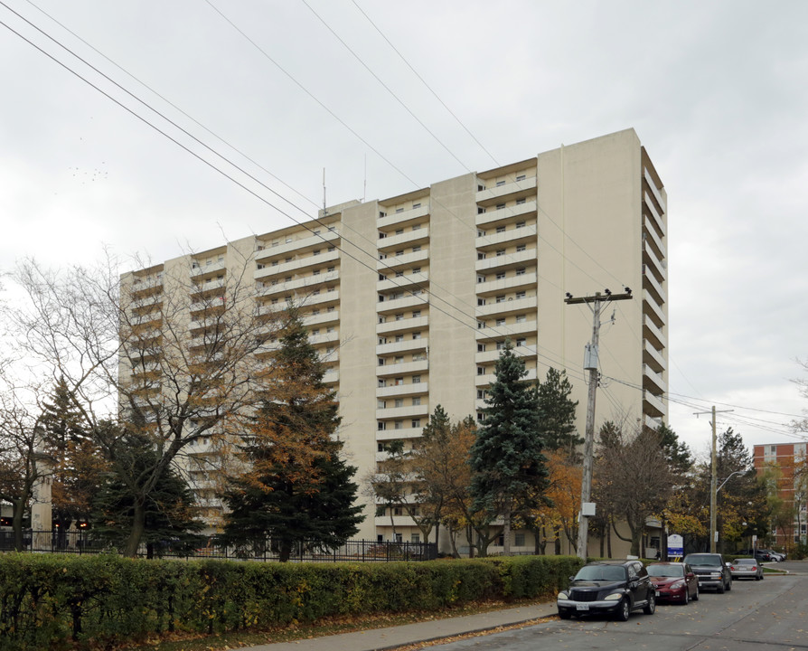 BelGal Estates in Hamilton, ON - Building Photo