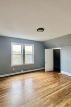 7 Beacon St in Attleboro, MA - Building Photo - Building Photo