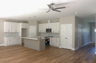 7444 Malabar Rd in Huntersville, NC - Building Photo - Building Photo