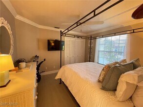 7046 Barrington Cir in Naples, FL - Building Photo - Building Photo