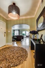 2717 W Argyle St in Chicago, IL - Building Photo - Building Photo