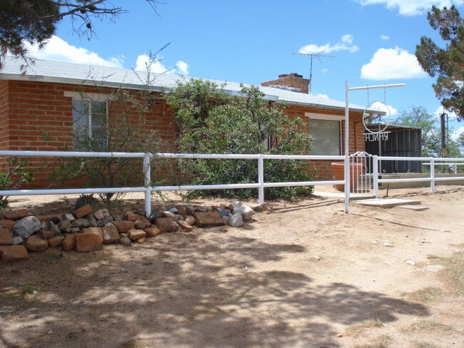 property at 2983 W Twin Buttes Trl