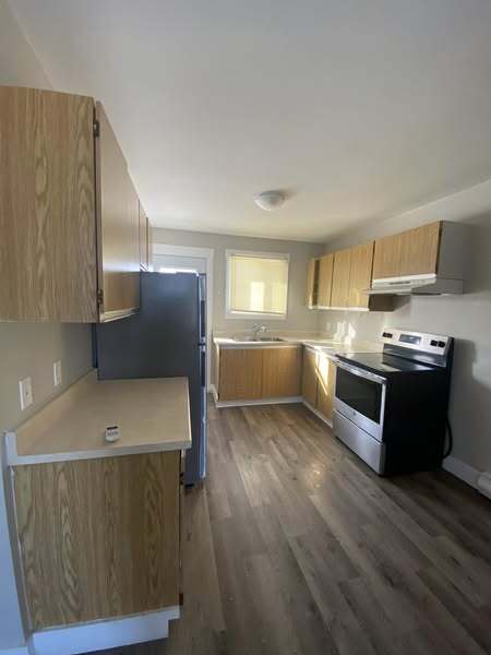 868 St Peter St in Beresford, NB - Building Photo