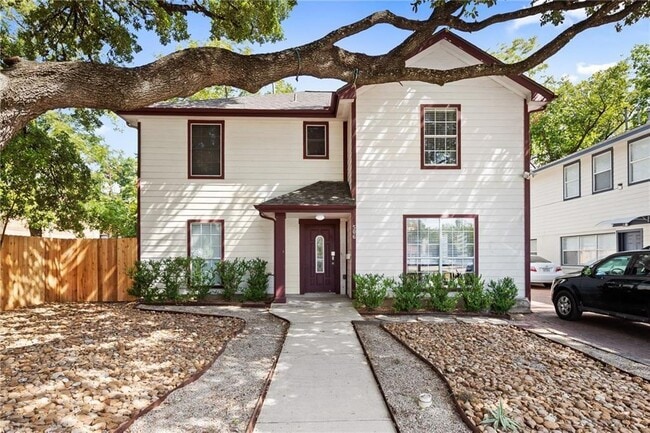 property at 506 W 35th St