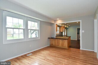 4324 Moylan Ln in Fairfax, VA - Building Photo - Building Photo