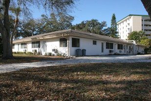 500 W Venice Ave Apartments