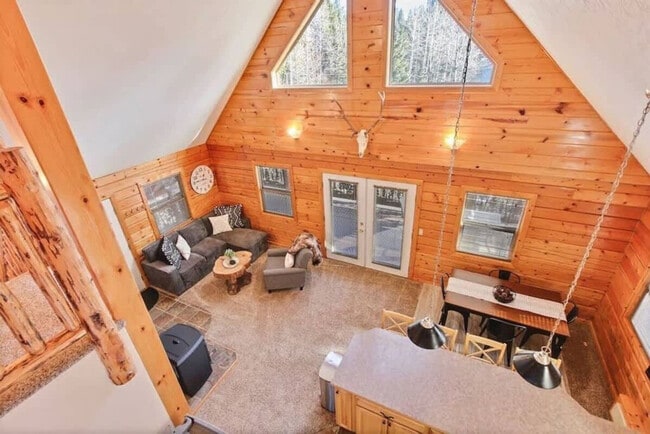 property at 1697 Warren Wagon Rd