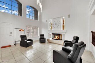 1860 Autumn Gold Ave in Las Vegas, NV - Building Photo - Building Photo