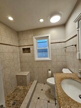 8715 Ridge St in River Grove, IL - Foto de edificio - Building Photo