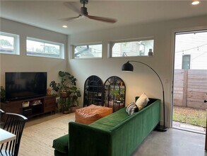 1806 Haskell St in Austin, TX - Building Photo - Building Photo